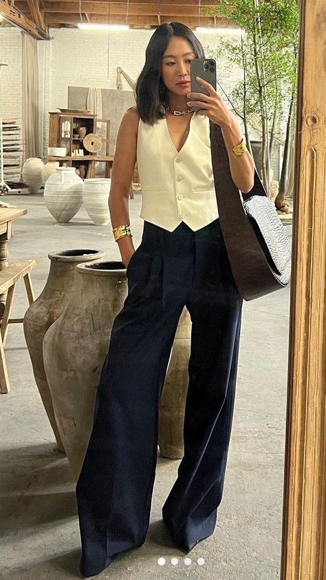 Business Professional Outfits, Looks Pinterest, Corporate Fashion, Stylish Work Attire, Corporate Outfits, Office Outfits Women, Business Casual Outfits For Work, Summer Work Outfits, Looks Street Style