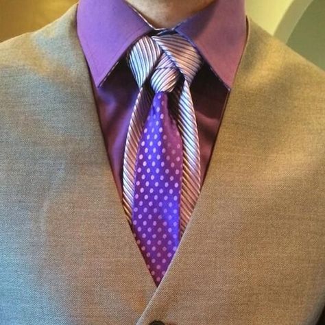 Merovingian Knot, Cool Tie Knots, Tie Knots Men, Necktie Knots, Tie A Necktie, Neck Tie Knots, Mens Attire, Cool Ties, Sharp Dressed Man