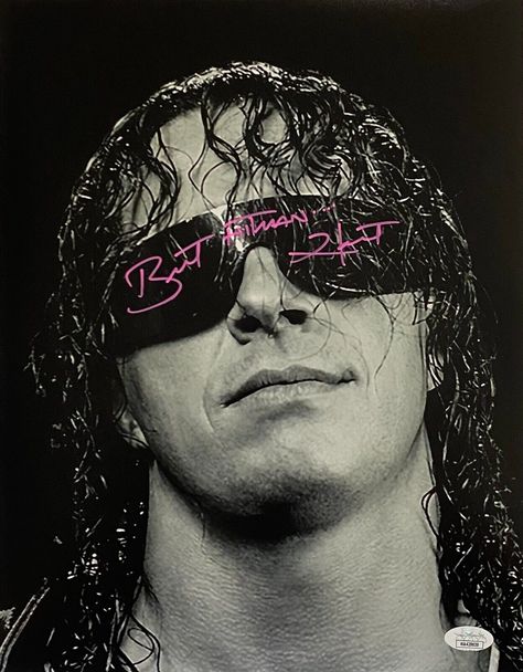 Wwe Magazine Covers, Bret Hitman Hart, Bret Hart Wallpaper, Bret Hart 90s, Pro Wrestling Aesthetic, Wcw Magazine, Wwe Pfp, Wwe Aesthetic, Triple H Wwe