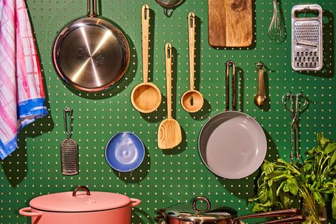 Can you spot it in the picture? Plastic Mixing Bowls, Best Dutch Oven, Great Jones, Bon Appetit Magazine, Living In Boston, Sitewide Sale, Stainless Steel Cookware, Mixing Bowls Set, Wooden Utensils