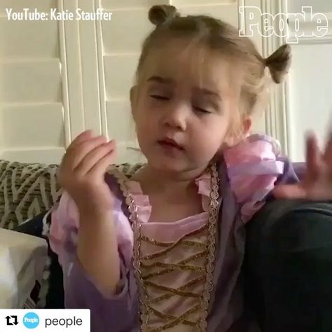 I need to hang out with this child  #Repost @people This little girl is going places. 😂👏 Mila Stauffer, Sara Foster, Two Year Olds, Pre School, Preschool, Funny, On Instagram, Instagram