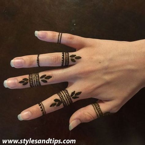 Henna Mehndi Splendid Extraordinarily Beautifull Henna 25 Beautiful Ring Mehndi Designs For Your Hands Finger Henna Unique And Easy Mehndi Design Latest Images For Back Hands 2019 Cute Design For Your Fingers Small Henna Small Henna Tattoos For More You Can Follow On Insta Love Ushi Or Pinterest Really Like… Henna Tattoo Designs On Hand, Ring Mehndi Designs, Tattoo Wedding Bands, Ring Tattoo Wedding, Ring Mehndi Design, Mehndi Tattoo Designs, Small Henna Tattoos, Henna Designs Wrist, Henna Inspired Tattoos