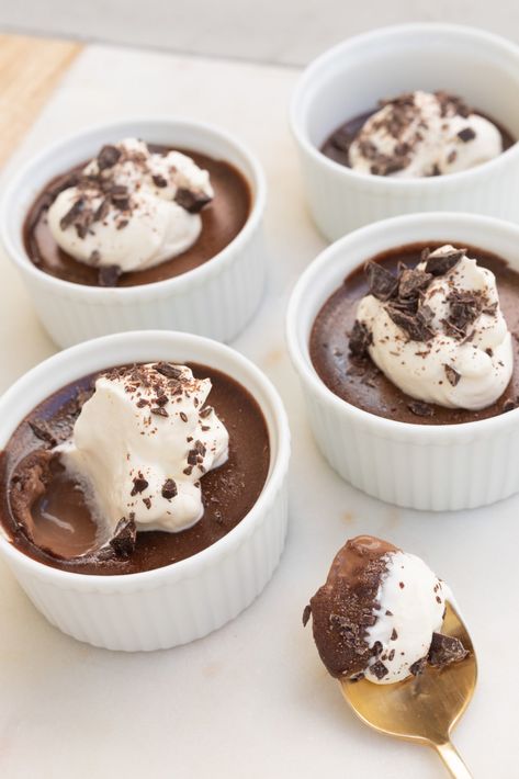 Pot De Creme Recipes, Creme Recipe, Impressive Dessert, Pastries Recipes, Fresh Whipped Cream, Baking Stuff, Food Pic, Chocolate Creme, Impressive Desserts