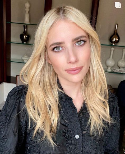 Emma Roberts Instagram 2022 Emma Roberts Makeup, Emma Roberts Hair, Emma Evans, Emma Roberts Style, Eric Roberts, Pale Girl, Emma Rose, Julia Roberts, Emma Roberts