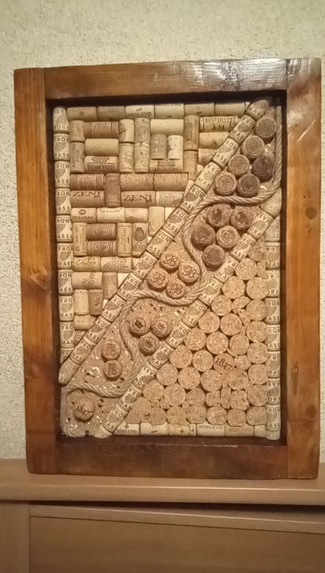 Cork Walls, Cork Mosaic, Wine Corks Crafts, Dart Board Wall, Corks Crafts, Wine Cork Diy Projects, Wine Cork Coasters, Cork Diy Projects, Cork Design