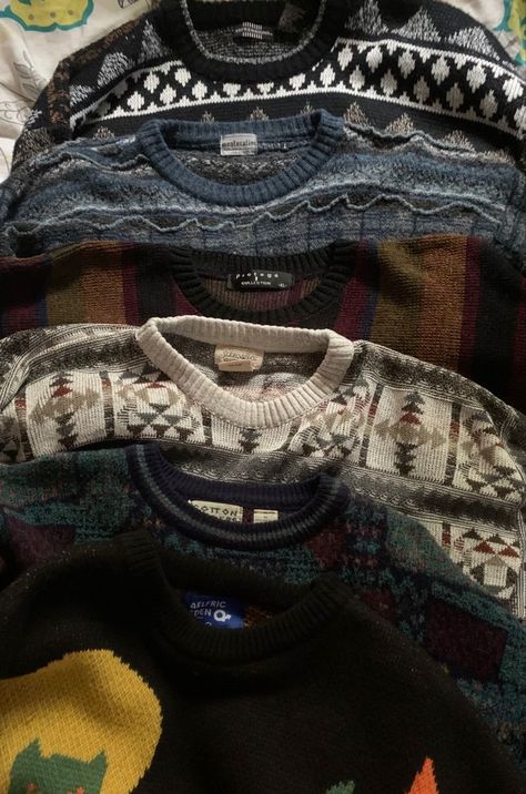 sweater collection Mode Hippie, Estilo Indie, Estilo Hippie, Grandpa Sweater, Stil Inspiration, Mein Style, Swaggy Outfits, Mode Inspo, Mode Vintage