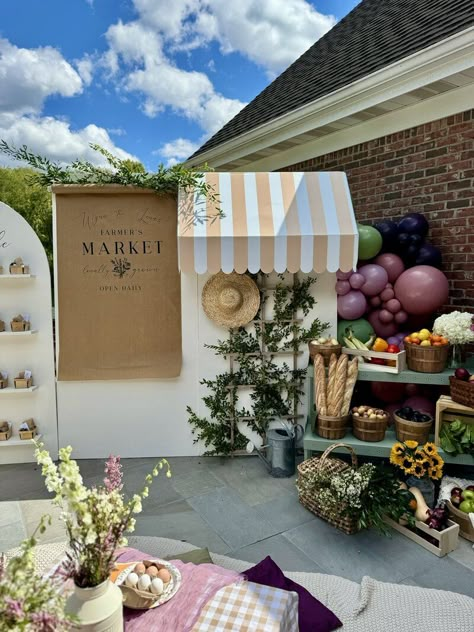 My Pop Up Party | The Party Planning Gallery & Inspiration Farmers Market Decor, Market Birthday Party, Farmers Market Birthday Party, Farmers Market Birthday, Farmers Market Party, Pop Up Party, 17th Birthday Ideas, Farm Baby Shower, Bridal Shower Backdrop