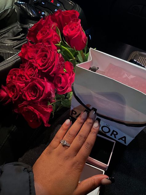 Girlfriend Proposal, Birthday Goals, Vision Board Goals, Dream Vision Board, Promise Rings For Couples, Cute Couple Gifts, Cute Birthday Gift, Black Femininity, Flower Therapy