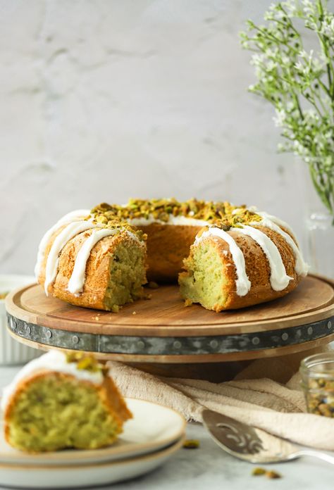 Pistachio Cake Recipe From Scratch, Gluten Free Pistachio, Gluten Free Bundt Cake, Pistachio Pudding Cake, Gluten Free Pudding, Pistachio Cake Recipe, Gf Treats, Pistachio Dessert, Bundt Cake Recipe