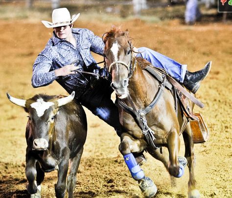 steer wrestlin(: Steer Wrestling, Grunge Guys, American Sports, Cowboy And Cowgirl, Post Apocalyptic, Country Boys, Western Art, Dream Guy, Romance Novels