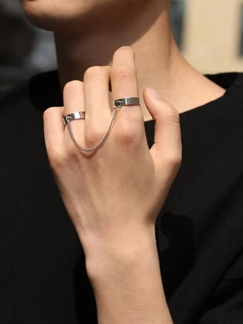 Men Chain Detail Ring | SHEIN USA Aesthetic Rings, Edgy Jewelry, Detailed Ring, Wide Rings, Charm Rings, Hand Jewelry, Girly Jewelry, Stylish Jewelry, Rings For Women