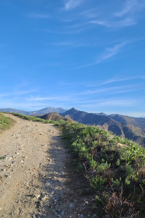 San Diego Mountains, Southern California Mountains, Southern California Aesthetic Home, Hiking Aesthetic California, California Hiking Aesthetic, California Mountains Aesthetic, Hiking Southern California, Southern California Aesthetic, Ghost Mode