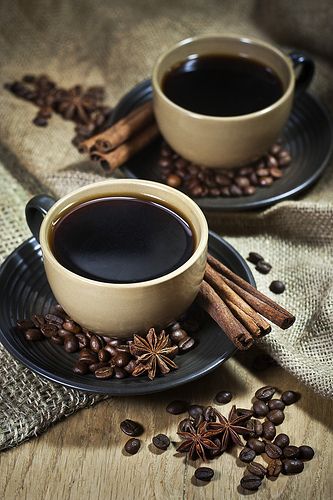 Two cups of coffee with spices Cups Of Coffee, Chocolate Caliente, Tea Sandwiches, Irish Coffee, Coffee Photography, Star Anise, A Cup Of Coffee, But First Coffee, Chocolate Coffee