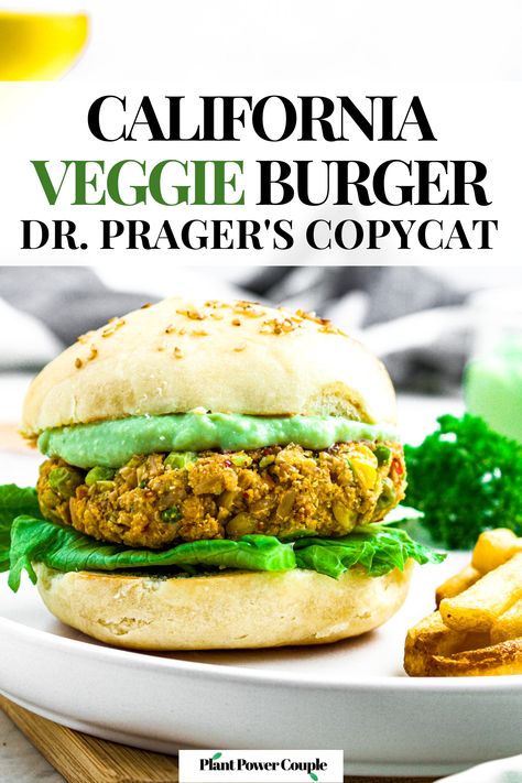 Close up head on photo of a copycat dr prager's burger on a bun with avocado . Text reads: california veggie burger, dr praeger's copycat California Veggie Burger, Dr Praegers Veggie Burger Recipe, Dr Praegers Veggie Burger, Pies Savory, Garden Burger, Vegan Grilling Recipes, Vegan Veggie Burger, Burger At Home, Veggie Burger Recipe