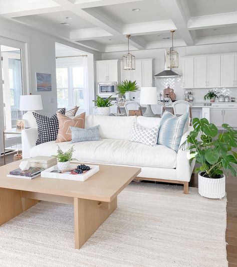 Eco-Friendly Rugs: Earth-Conscious Carpet Options - The Roll-Out Hampton Style Living Room, Australian Hamptons Style, Hamptons House Interior, Hamptons Living Room, Hamptons Style Decor, Hamptons Interior, Styl Hampton, Hamptons Style Home, Blue And White Living Room