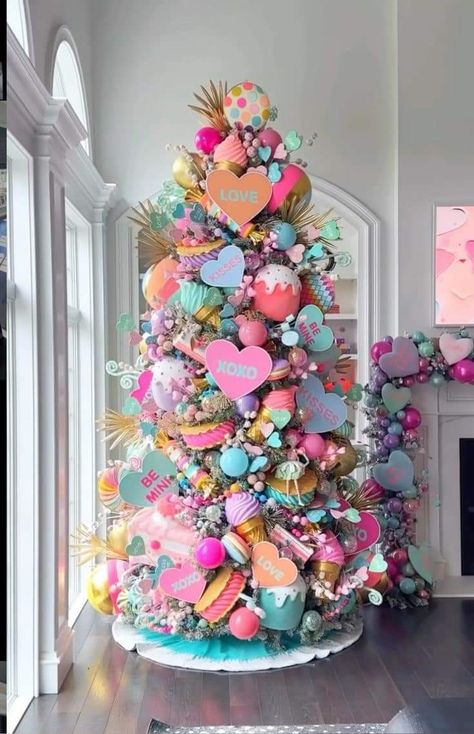 Candyland Tree Topper, Candy Christmas Theme, Candyland Christmas Tree Ideas, Sweets Christmas Tree Theme, Christmas Tree Candyland, Candy Themed Christmas Tree, Candyland Tree, Candy Themed Christmas, Candyland Christmas Tree