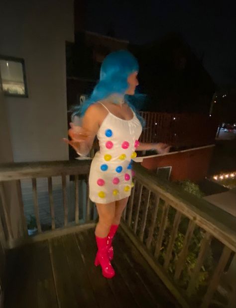 #KatyPerry #halloween #halloweencostume #halloweencostumeswomen #collegehalloween #halloweencostumescollege #itgirl #colorful #candy #autumn #fashion #diy Katy Perry Costume Diy, Katy Perry Halloween Costume, Katy Perry Halloween, Katy Perry Costume, College Halloween, Costume Diy, Concert Outfits, Halloween Costumes College, Fashion Diy