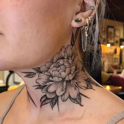 Black & Grey Peony Flower Floral Tattoo Idea & Design on Woman Neck Peony Flower Neck Tattoo Done At Flower Nape Tattoo, Flowers On Neck Tattoo, Plus Size Neck Tattoo, Floral Neck Tattoo Men, Flower Neck Tattoos Women, Peony Neck Tattoo, Neck Tattoo Flower, Neck Flower Tattoo, Woman Neck Tattoo