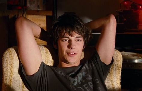 Wimpy Kid Rodrick, Roderick Heffley, Wimpy Kid Movie, Loded Diper, Devon Bostick Rodrick, Rodrick Rules, Rodrick Heffley, Emo Boyfriend, Devon Bostick