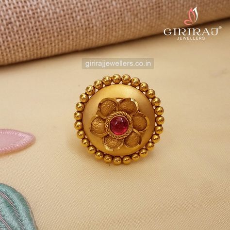 Gold Antique Ring, Pendent Gold, Rajput Jewellery, Latest Gold Ring Designs, Gold Palace, Nose Ring Jewelry, Unique Gold Jewelry Designs, New Gold Jewellery Designs, Gold Earrings Models