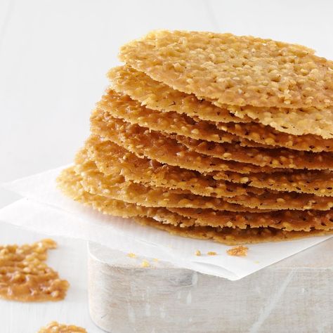 Sesame Seed Cookies Recipe, Sesame Seed Cookies, Sesame Seeds Recipes, Special Cookies, Seed Cookies, Sesame Cookies, Biscuits Diététiques, Lace Cookies, Sesame Seed