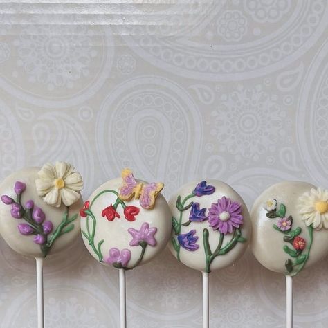 Custom Cake Pops on Instagram: "Wild Flower Cake Pops for a Bridal Shower Tomorrow! 🌸🌺🌻" Wildflower Cake Pops, Wild Flower Cake, Wildflower Cake, Flower Cake Pops, Custom Cake Pops, Flowers Cake, Custom Cake, Cake Pop, Girl Shower