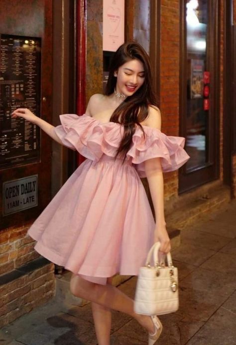 #pretty #girls #pink #fashion #aesthetic #baddie #outfits #fitinspiration #ideas #girly فستان زهري, Pink Dress Outfits, Short Frocks, Korean Fashion Dress, Girly Dresses, Stylish Party Dresses, Pretty Prom Dresses, Glam Dresses, Fancy Outfits