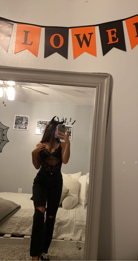 Devil Halloween Costume Aesthetic, Black Devil Costume Women, Black Devil Halloween Costume, Dark Devil Costume, Easy Devil Costume, Devil Costume Aesthetic, Black Devil Costume, Devil Costume Ideas, 2022 Costume Ideas