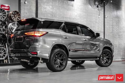 Fortuner Toyota Modified, Toyota Fortuner Modified, Fortuner Toyota, Best Suv Cars, Hilux Revo, Motorcross Bike, Vossen Wheels, Toyota Car, 4x4 Truck