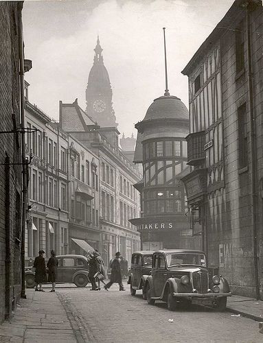 Bolton 1950... My home town Bolton England, Bolton Lancashire, Preston Lancashire, Uk Photography, British Countryside, Bw Photo, Street Scenes, Tourist Destinations, New Pictures