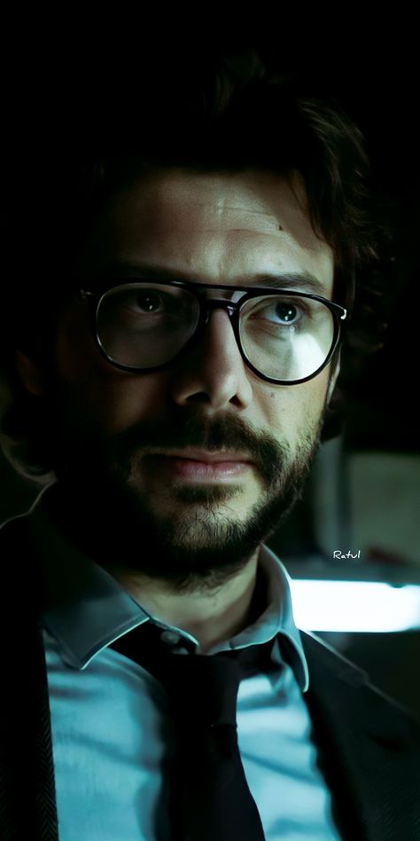 Money Heist Wallpaper, Professor Money Heist, Money Heist Professor, Popular Glasses, Money Heist, Wallpapers, Money