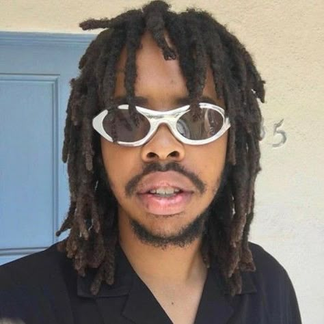 Father Died, Earl Sweatshirt, Odd Future, Email Id, New Roads, House Address, University Of California, Chicago Illinois, Phone Number