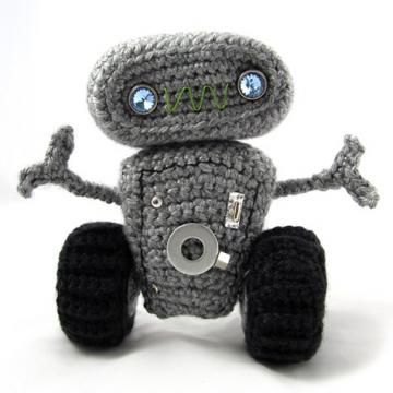 Meap the robot amigurumi pattern Crochet Fun, Free Amigurumi Patterns, Cute Creatures, Amigurumi Toys, Amigurumi Free Pattern, Crochet Patterns Amigurumi, Crochet Dolls, Stuffed Toys Patterns, Yarn Crafts