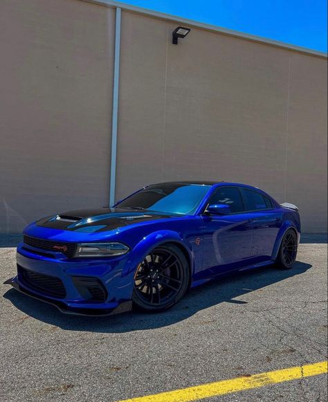 Blue Dodge Charger, Car Banner Gif, Car Meet Aesthetic, Hell Cat Car, Dodge Challenger Hellcat Black, New Car Aesthetic, Car Hellcat, Hellcat Black, Car Dodge Challenger