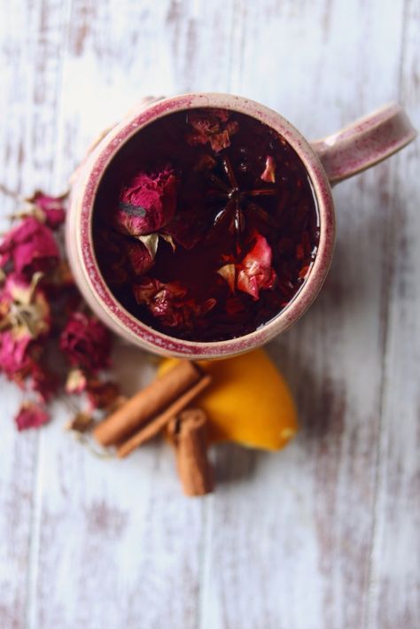 Samhain Tea, Moon Tea Recipe, October Full Moon, Engraved Candles, Moon Tea, Spells That Actually Work, Dried Hibiscus Flowers, Moon Meaning, Green Magic