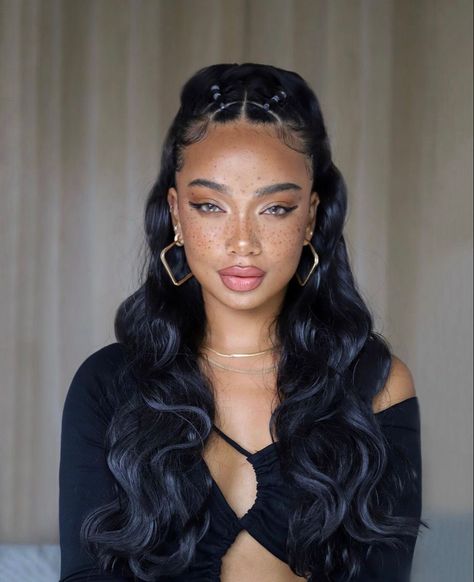 Two Front Strands Of Hair Braided, Half Up Half Down Hair Baddie, Hairstyle Half Up Half Down, Clubbing Hairstyles, Hairstyles For Long Hair Black, Half Up Half Down Hair Black Women, Laulanne Cecilia, Curly Half Up Half Down, Half Up Hairstyles