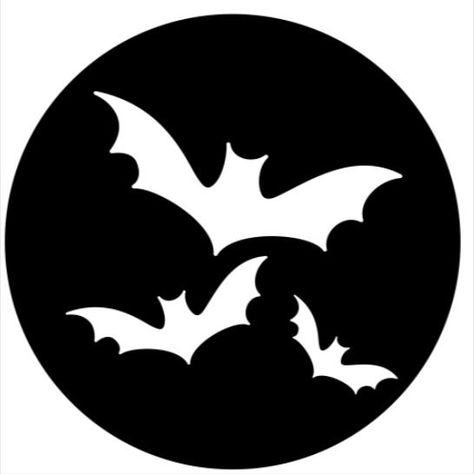 Pumpkin Carving Bat, Simple Pumpkin Carving, Pumpkin Carving Stencils Easy, Stencil For Pumpkin Carving, Bat Stencil, Pumpkin Carving Stencil, Easy Pumpkin Carving, Halloween Stencils, Pumpkin Carvings Stencils