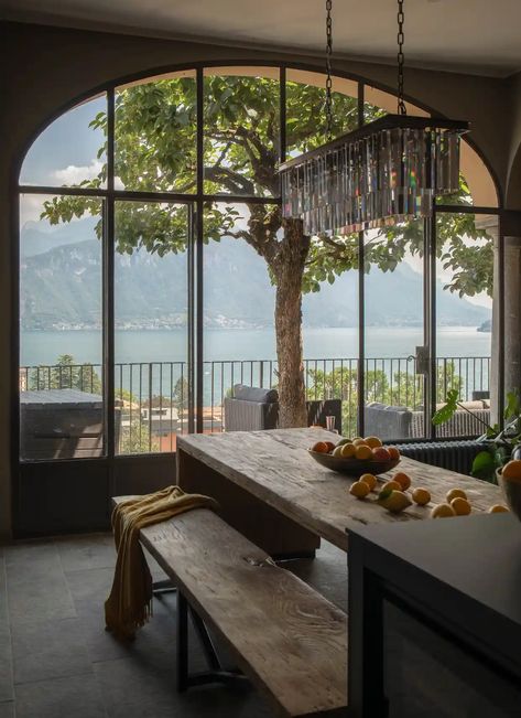 Italy Mansion, Lac Como, Villas In Italy, Black Kitchen Island, Italian House, Italian Lakes, La Rive, African Decor, Mansion Interior