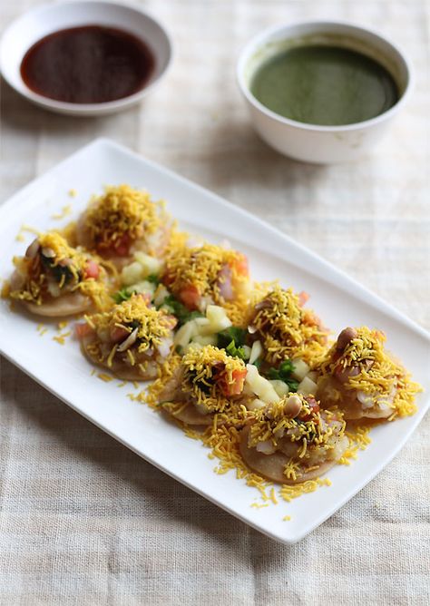 Sev puri recipe, How to make Mumbai Sev puri | Mumbai Street food Sev Puri Photography, Indian Food Party, Chat Recipes, Easy Corn Recipes, Toasted Sandwich Recipes, Ramadan Recipe, Sev Puri, Chats Recipe, Food Flavors