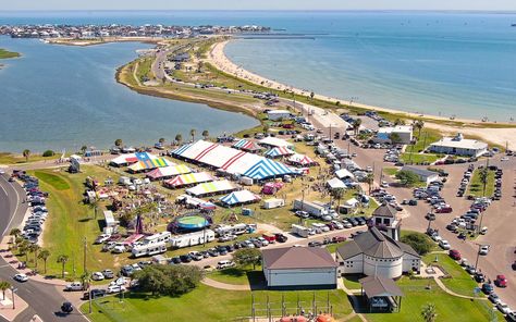 Rockport Is the Quintessential Texas Beach Town Best Beaches In Texas, Rockport Texas, Texas Beaches, Texas Monthly, Art Shows, Clean Beach, Weekend Activities, Pier Fishing, Big Tree