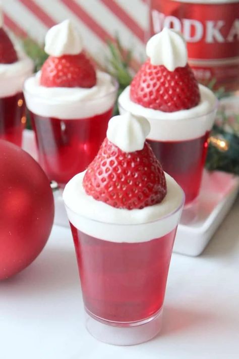 Bring in the celebration during the holiday season with these Santa Hat Jello Shots. This fun Christmas Jello Shot recipe tastes absolutely amazing! This easy jello shot recipe is a perfect holiday party recipe idea. Easy Jello Shots, Holiday Party Menu, Christmas Jello, Christmas Jello Shots, Christmas Shots, Christmas Party Activities, Mexican Wedding Cookies, Jello Shot Recipes, Jello Shot