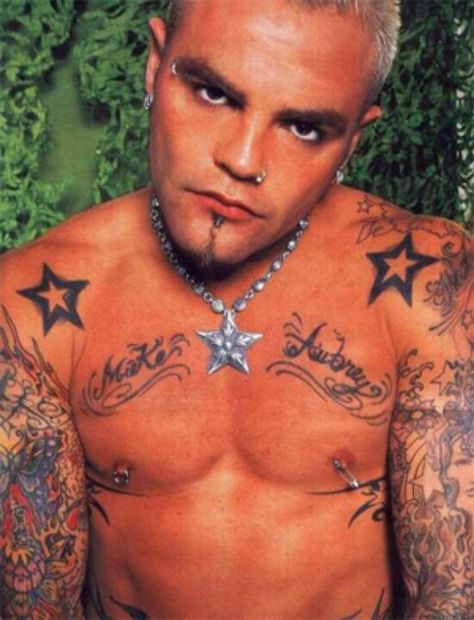 Shifty Shellshock from Crazy town Town Tattoo, Rockstar Tattoo, 2000s Men, Cross Tattoo For Men, Sweet Tattoos, I Love You Baby, Pub Crawl, Uh Oh, Cross Tattoo