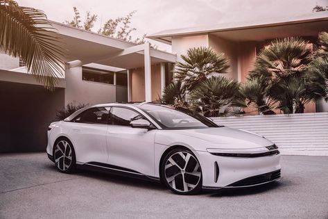 Lucid Motors Hits Tesla Where It Hurts. A fancy new showroom opens its doors. Porsche Electric Car, Car Futuristic, Porsche Electric, Lucid Motors, Futuristic Interiors, Lucid Air, Car On The Road, Porsche Taycan, Tesla Motors