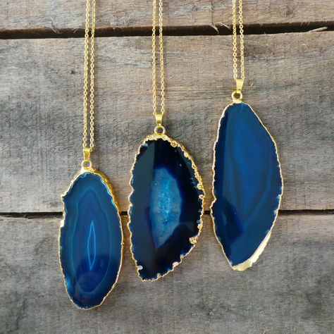 Blue Agate Jewelry, Girlfriend Necklace Gift, Agate Slice Necklace, Floating Diamond Necklace, Geode Necklace, Dainty Diamond Necklace, Necklace For Girlfriend, Diamond Solitaire Necklace, Dangle Necklaces