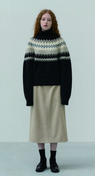 Nordic Outfit, October Fashion, Nordic Sweater, Chinese Clothing, Hand Knitted Sweaters, Fair Isle Sweater, 가을 패션, Everyday Dresses, Knit Fashion