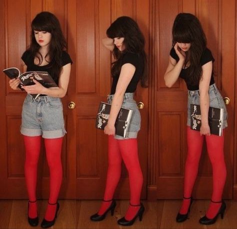 Outfits With Red Leggings, Shorts With Leggings Outfit, Fun Tights Outfit, Pink Tights Outfit, Tights Under Shorts, Shorts With Tights Outfit, Colorful Tights Outfit, Shorts And Tights Outfit, Red Leggings Outfit