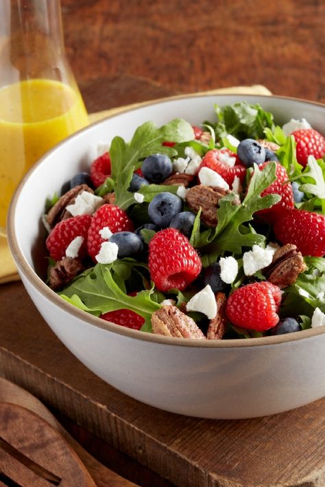 Berry Salad Recipe, Raspberry Cake Recipes, Flavored Whipped Cream, Arugula Salad Recipes, Orange Vinaigrette, Strawberry Treats, Berry Recipes, Turmeric Recipes, Berry Salad