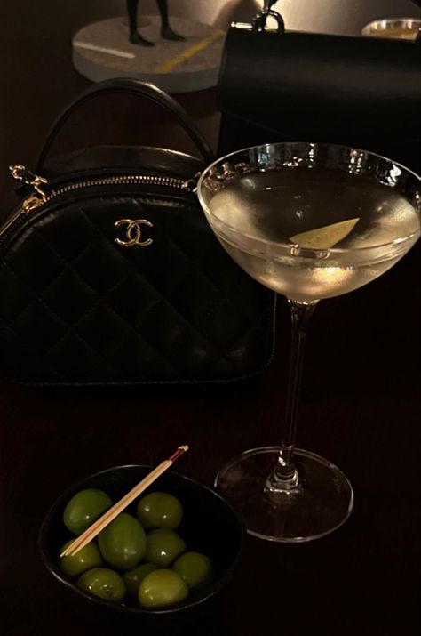 Black Chanel Purse, Chanel Aesthetic, Slush Puppy, Lily Chee, Dirty Martini, Pretty Drinks, Luxe Life, Chanel Purse, Luxury Wallet