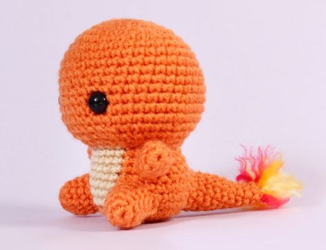 Charmander Crochet Pattern Free, Crochet Charmander, Small Amigurumi, Pikachu Crochet, Pokemon Crochet, Pokemon Crochet Pattern, Pokemon Dolls, Crochet Pokemon, Pokemon Pattern