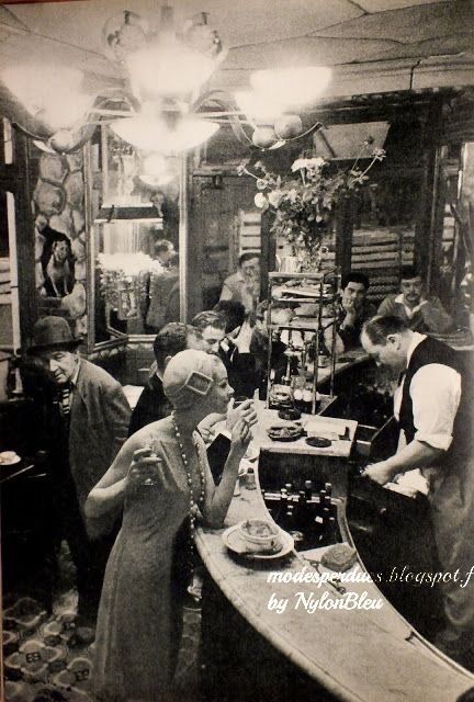 Nyc 1920s Aesthetic, Speakeasy Photography, Les Halles Paris, Frank Horvat, 1920s Aesthetic, Cafe Society, Old Paris, Paris Vintage, Paris Photo